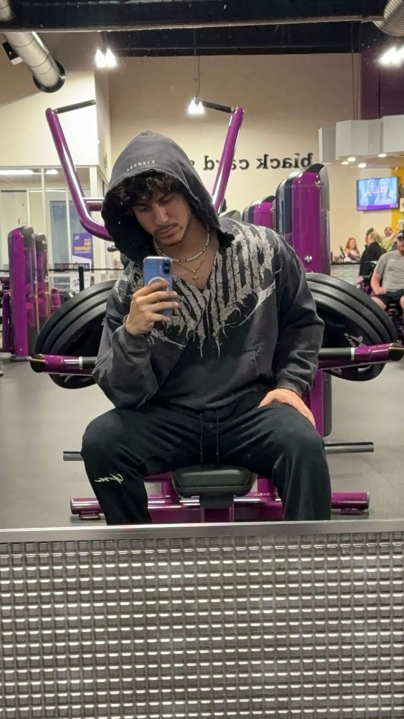 Customer photo review of 5082 - Anarchy Hoodies