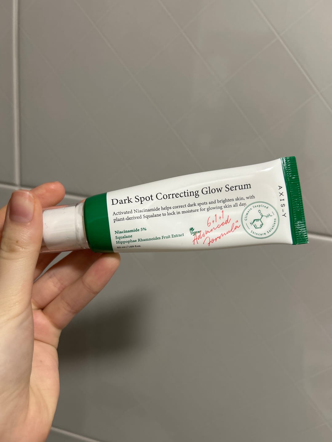 Customer photo review of Serums tumšo plankumu korekcijai AXIS-Y Dark Spot Correcting Glow Serum