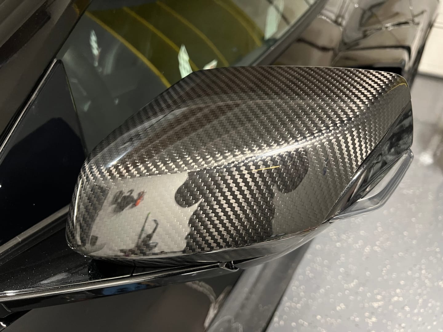 Customer photo review of Chevrolet Corvette C8 Upper Mirror Covers