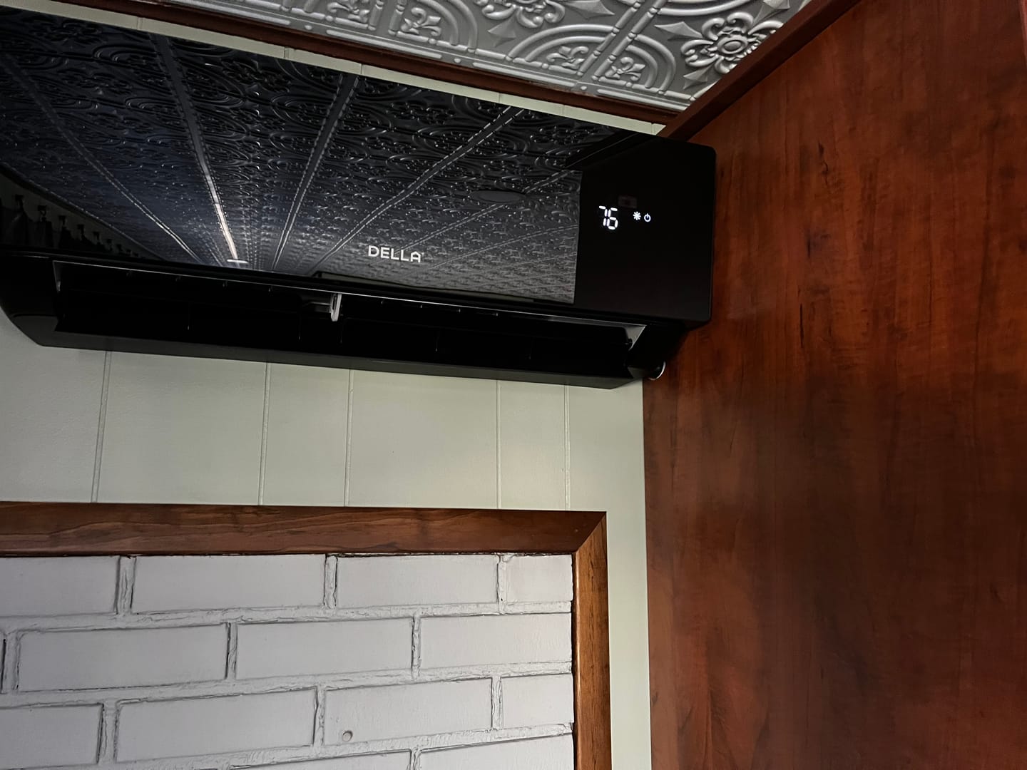 Customer photo review of DELLA Umbra Series Mini Split AC R32 Refrigerant
