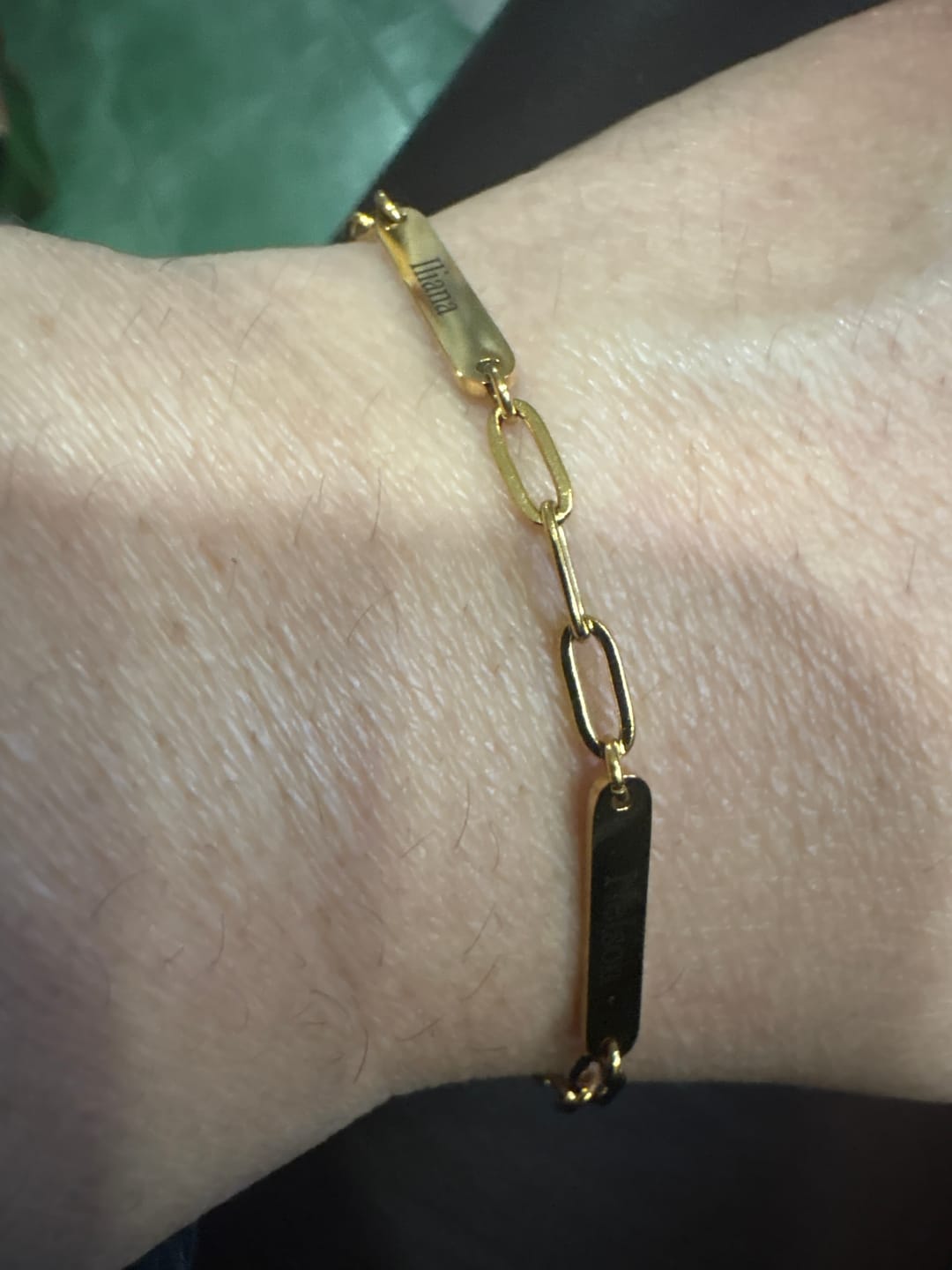 Customer photo review of Pulsera Uniones - Personalizado