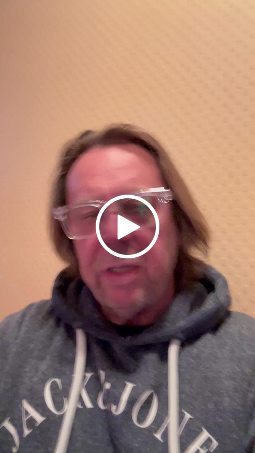 Customer video review of Axel O
