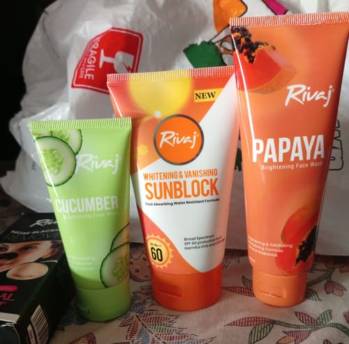 Customer photo review of Brightening Face Wash - Papaya Extract