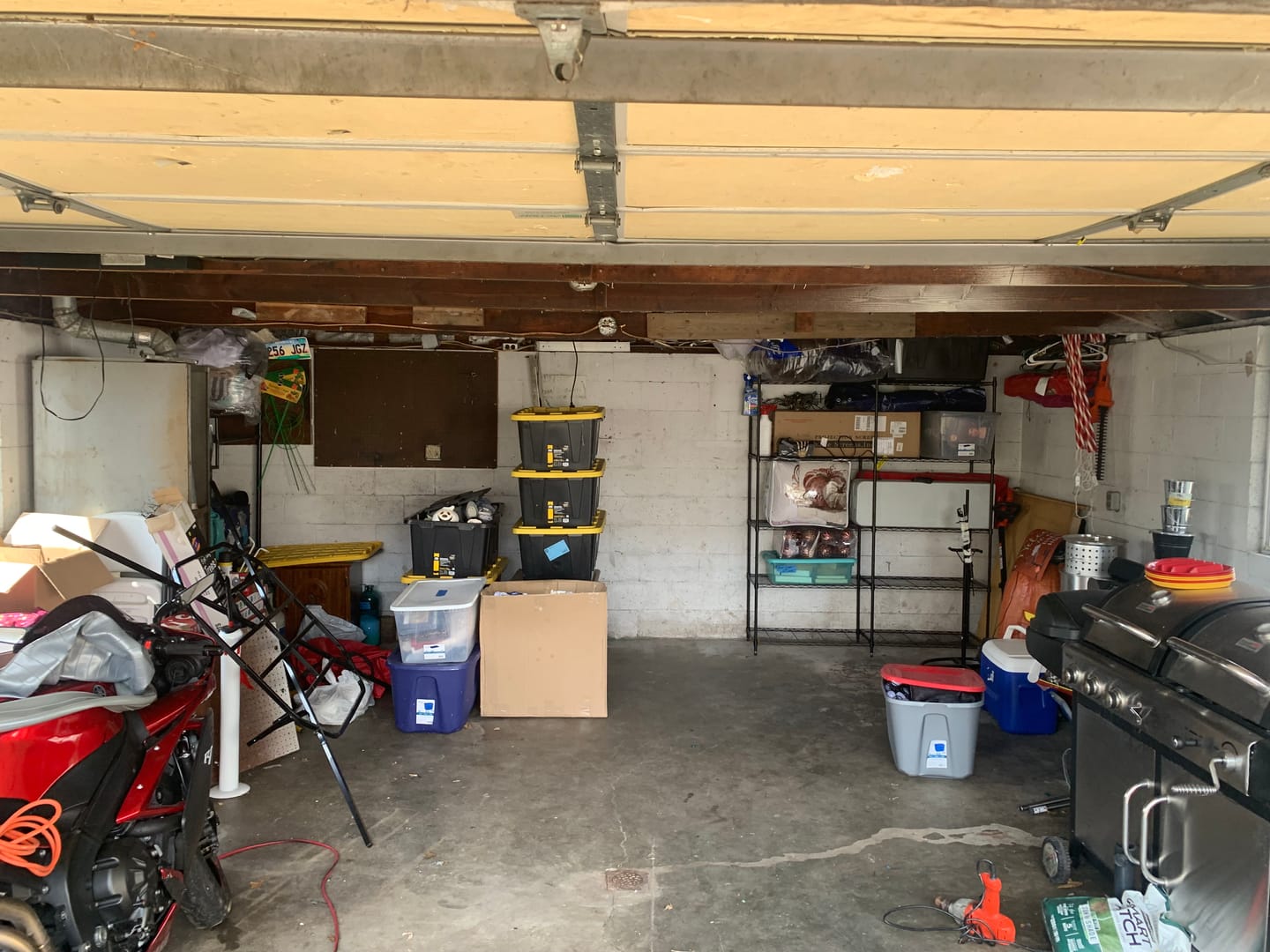 Customer photo review of REIBII 62" W Wire Shelving Units Load 1550lbs, 5-Tier Metal L Shaped Shelves, Adjustable Shelving Rack for Pantry Kitchen Closet