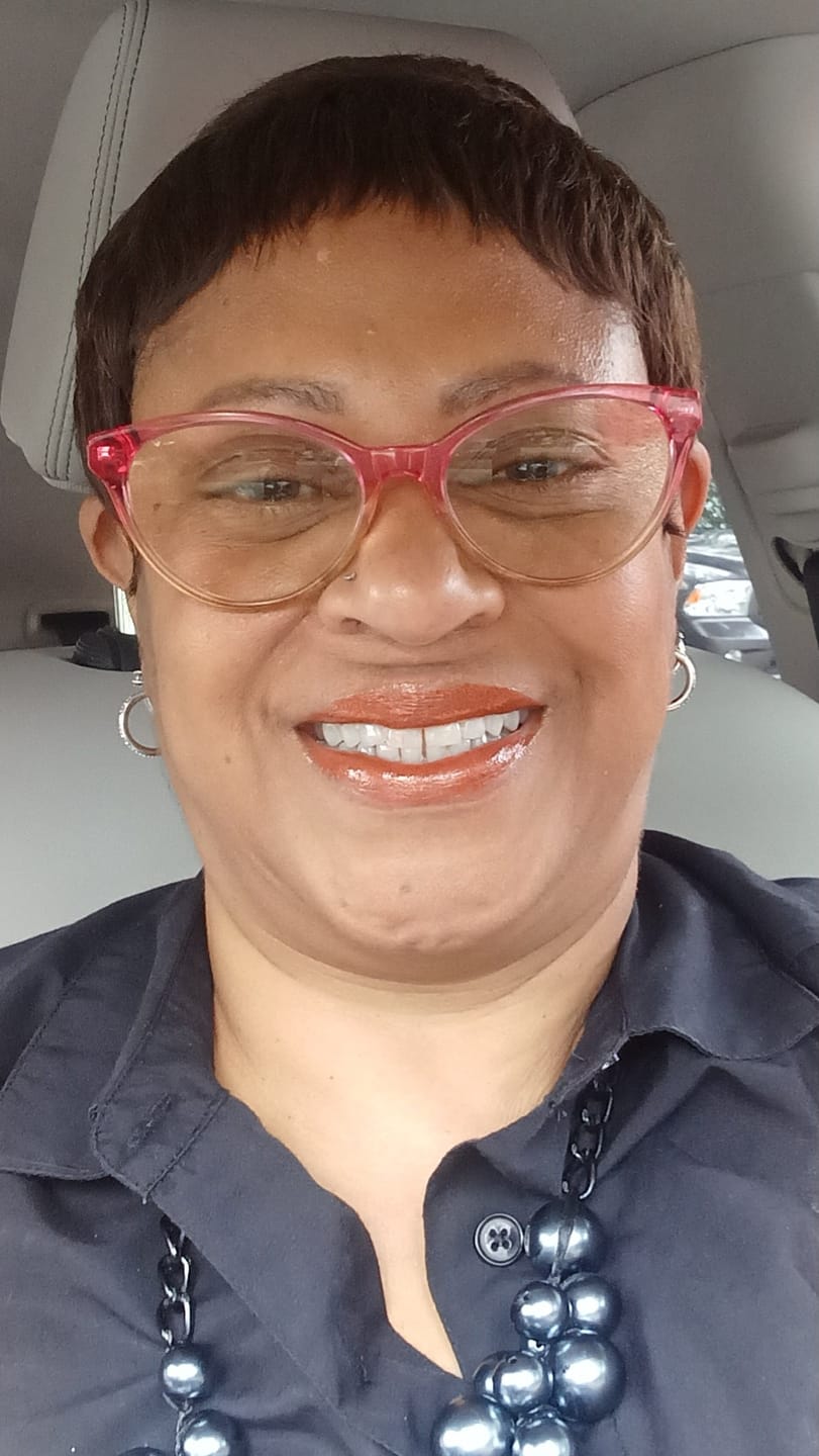 Customer photo review of Outre Human Hair Wig DUBY PIXIE