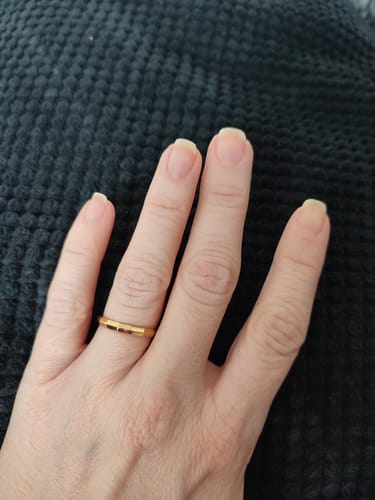 Customer photo review of Edgy Ring | 18K vergoldet
