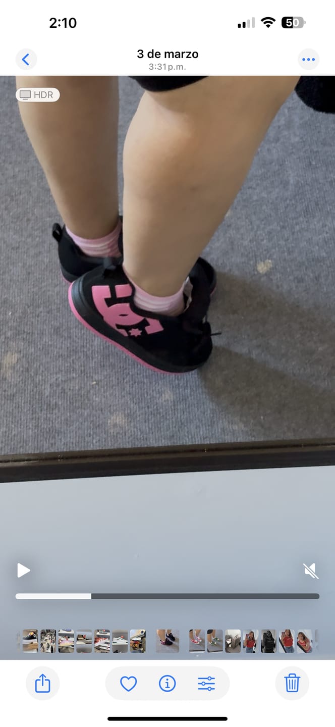Customer photo review of Zapatillas Dc Court Graffik Cadete Negro