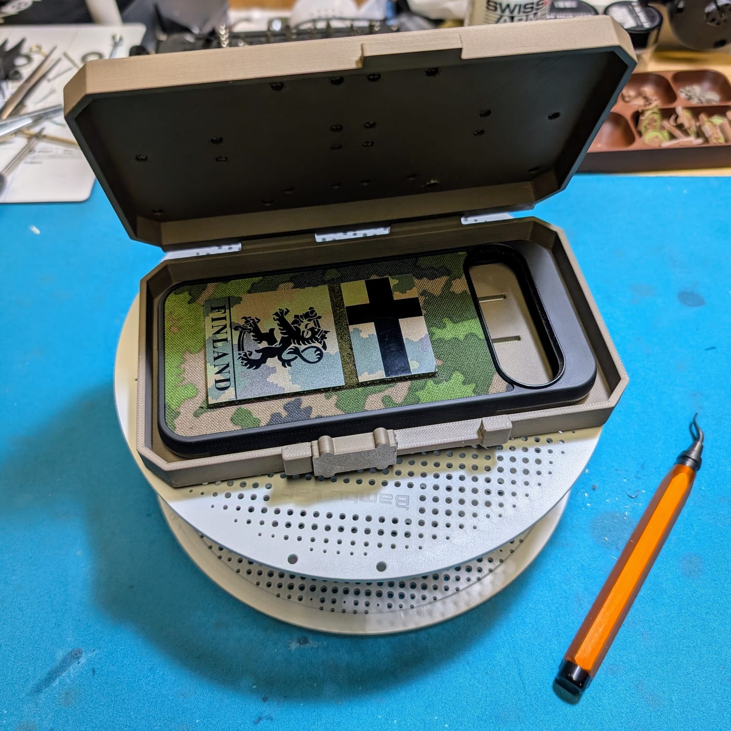 Customer photo review of M05 - Velcro Phone Cases
