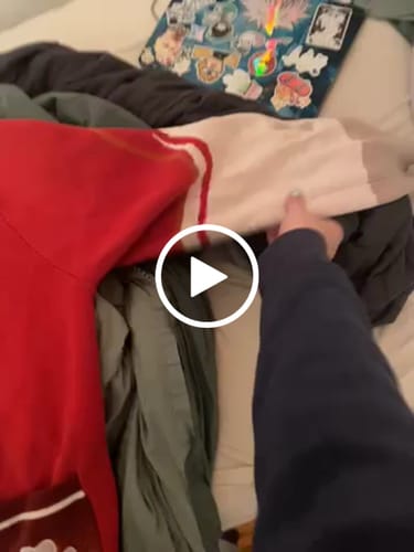 Customer video review of Genshin Cardigan III Preorder
