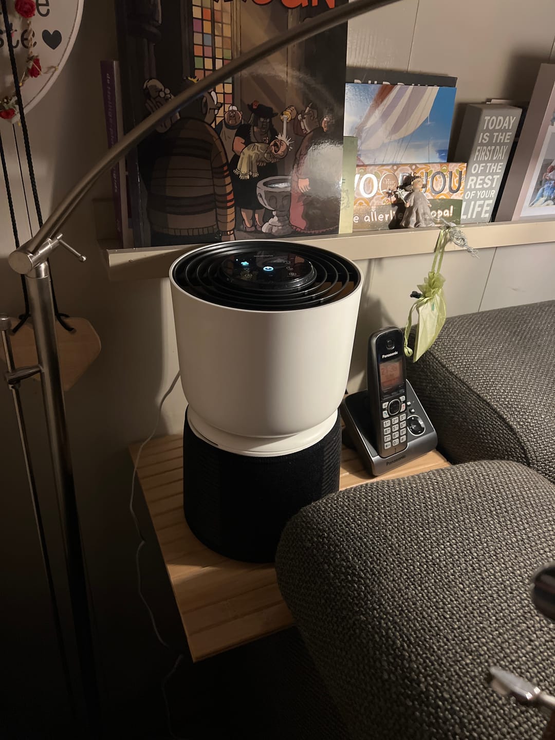 Customer photo review of Luchtreiniger voor mensen met allergieën / H13 HEPA-filter tegen stof, schimmel, pollen, stof en geurtjes / Luchtzuiveraar / Met luchtkwaliteitsindicatielamp