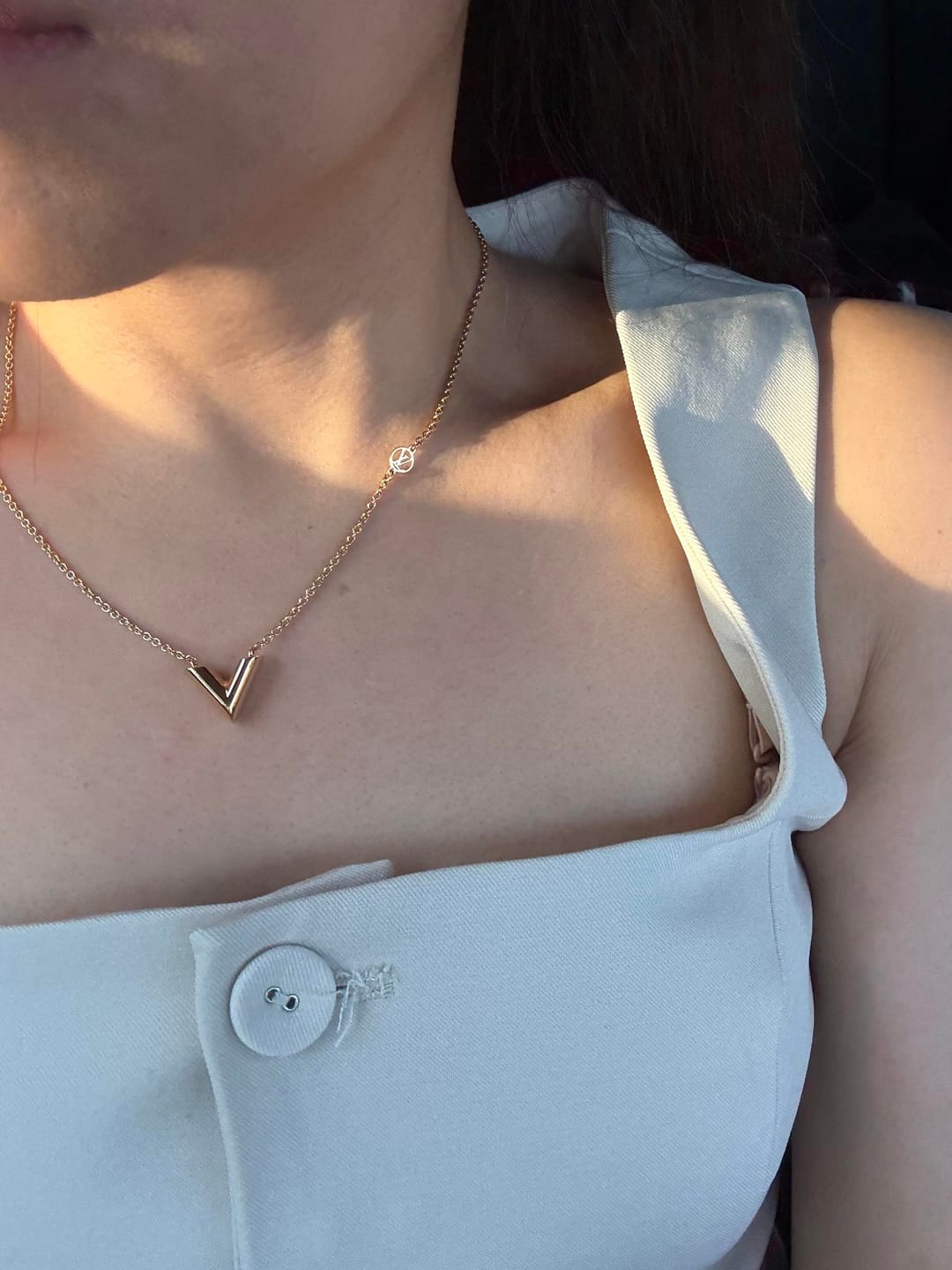 Customer photo review of 【ルイヴィトン】大人気ネックレス・エセンシャルV♪