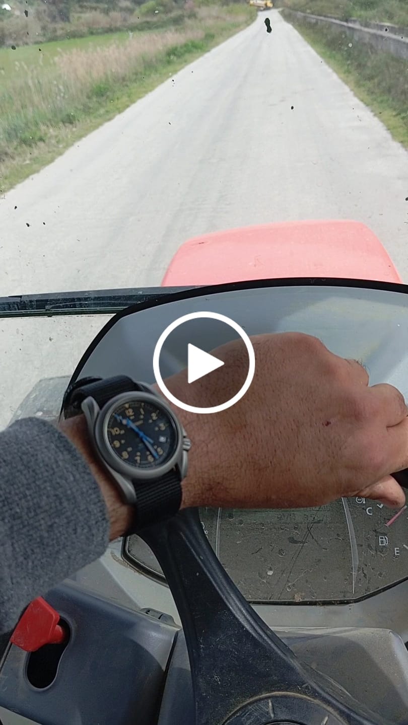 Customer video review of VOYAGER - 100M Waterproof Titanium Automatic Field Watch | Vintage Noir