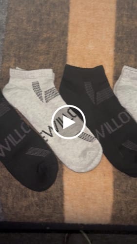 Customer video review of Men's Alpaca Socks