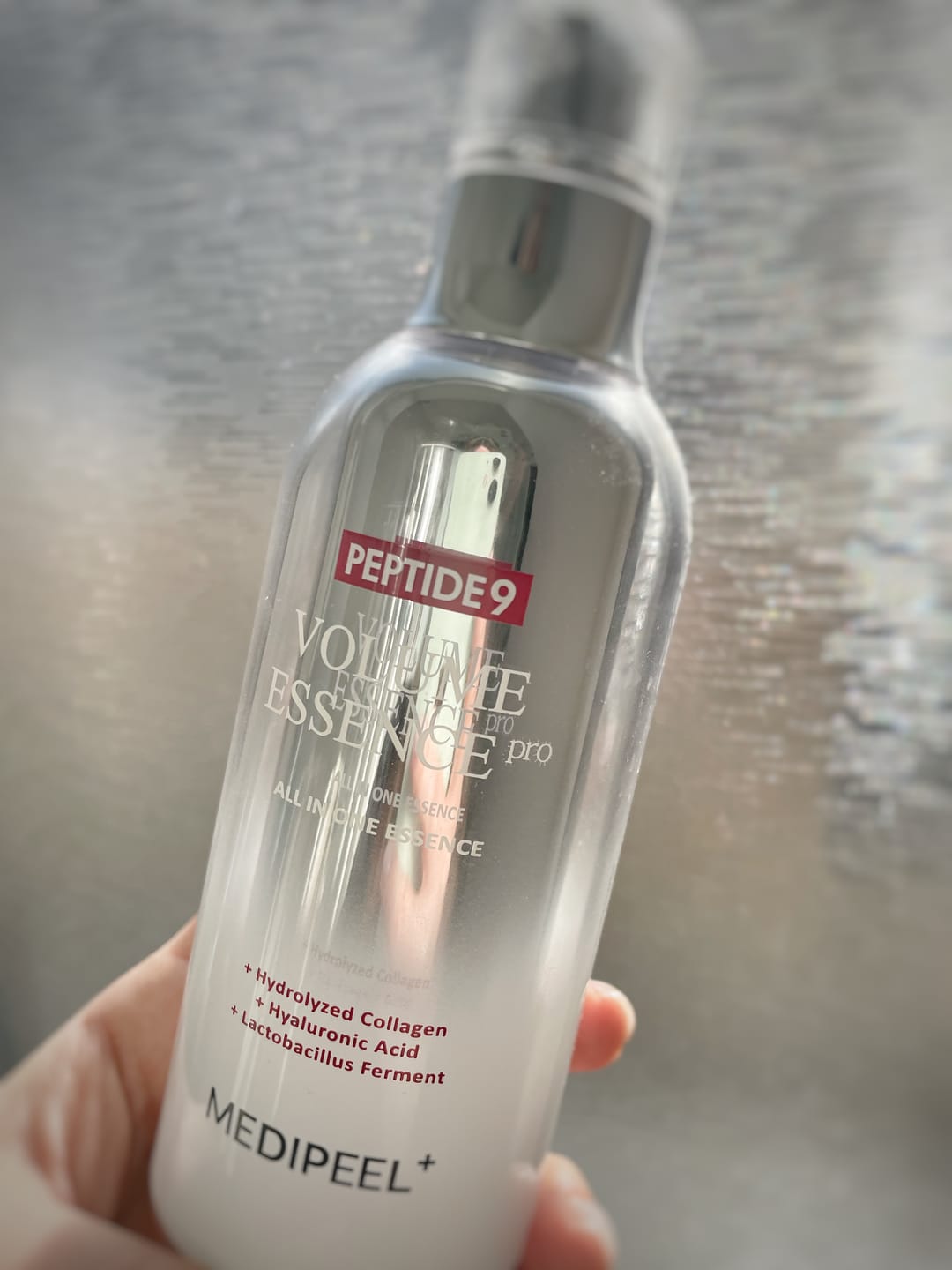 Customer photo review of Skābekļa liftinga esence ar peptīdiem Medi-Peel Peptide 9 Volume All In One Essence PRO