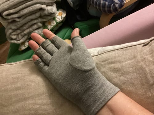 Customer photo review of Premium Onecompress™ Gloves