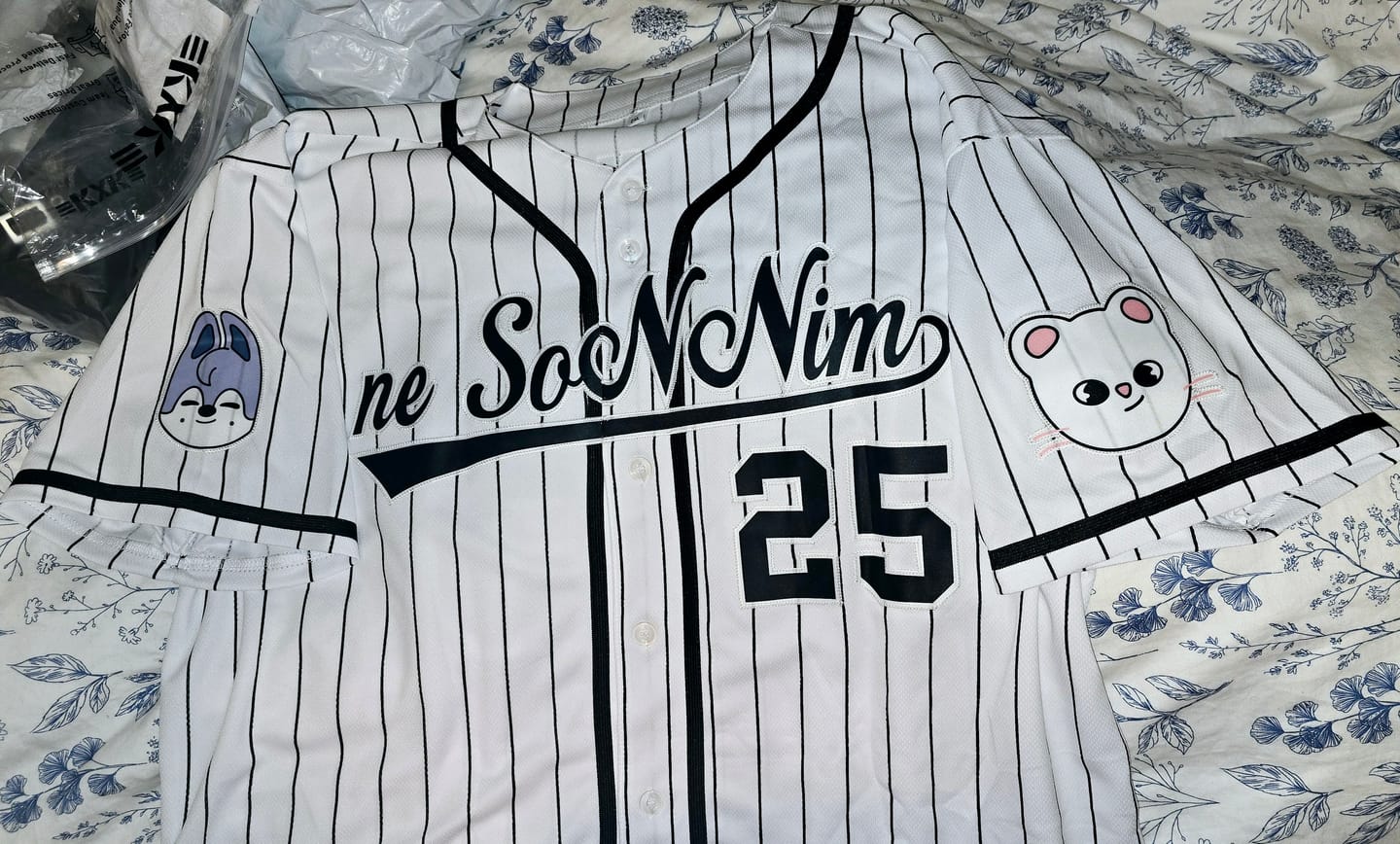 Customer photo review of Custom White Black Stripe Fashion Design Full Button Authentic Baseball Jersey