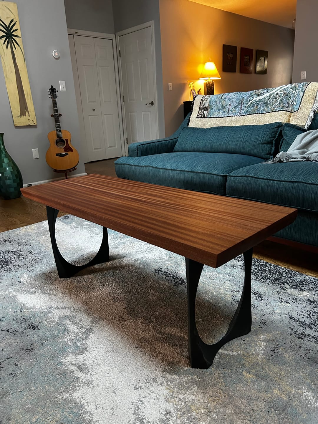 Customer photo review of Bench Legs 110 Oria 16H for Woodworking, Live Edge Tabletop