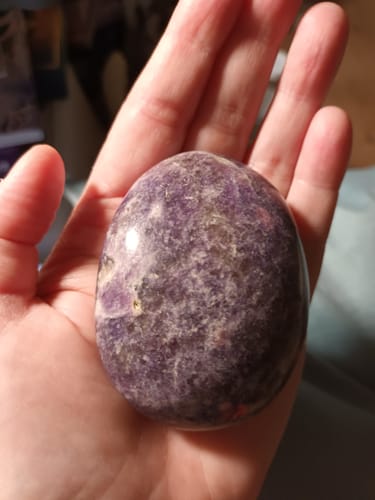 Customer photo review of Lépidolite Galet