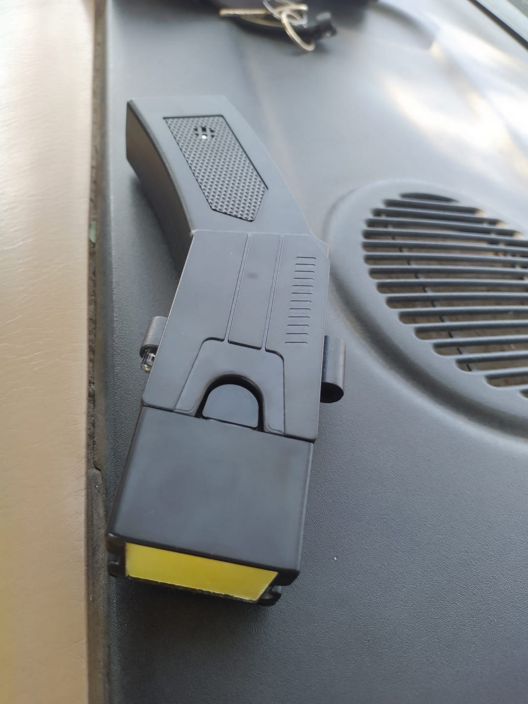 Customer photo review of Pistola Taser Paralizador 3 Cartuchos Funda P/ Cinto Descargador