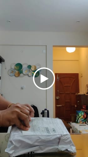 Customer video review of Flat Wire Bangle Bracelet