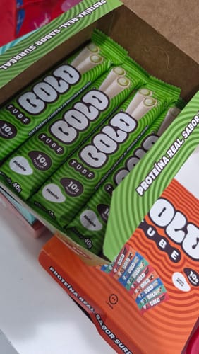 Customer photo review of BOLD TUBE PISTACHE