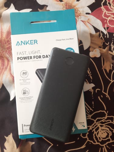 Customer photo review of Anker PowerCore Metro Essential 20000 PD