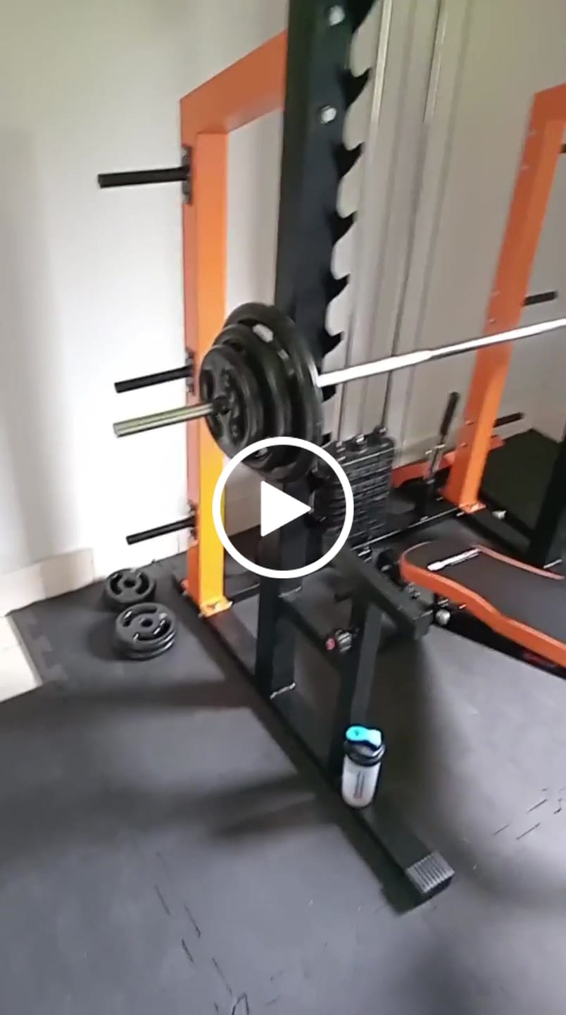 Customer video review of Estação De Musculação Mega Rack Monocross Com Polia Móvel Flutuante 82Kg
