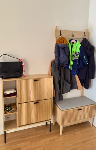Customer photo review of COLOMBO - Meuble a chaussures 2 tiroirs en bois et metal