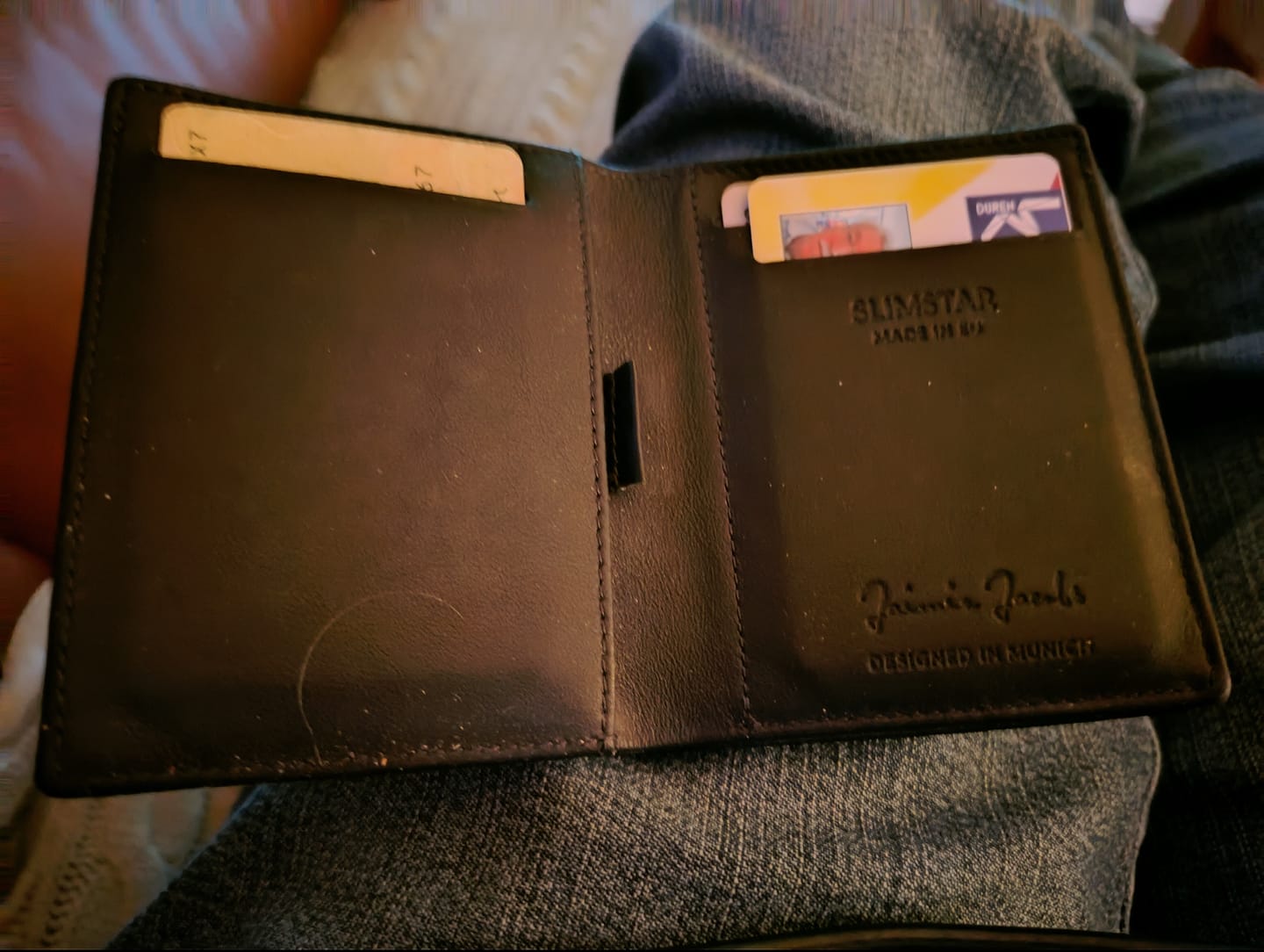 Customer photo review of Slimstar - slim wallet with large coin pocket