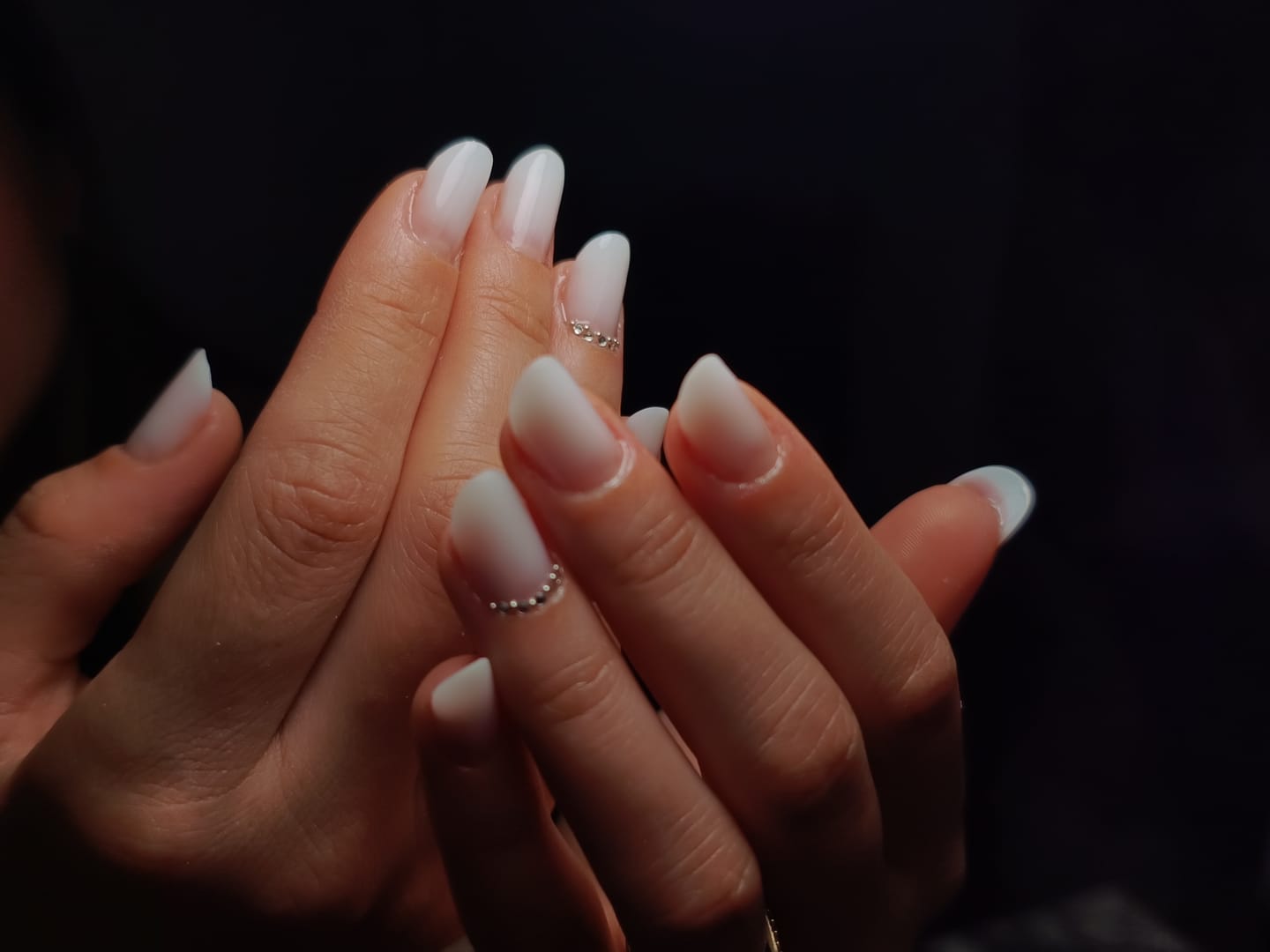 Customer photo review of Supreme Milky White Builder gel