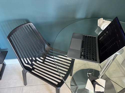 Customer photo review of Ryan Chair White | Black indoor / Outdoor