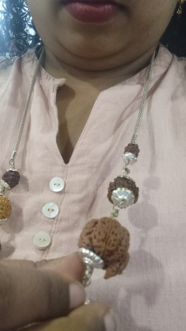 Customer photo review of 1-14 MUKHI RUDRAKSHA MALA - SIDDHA MALA (NEPALI BEADS)