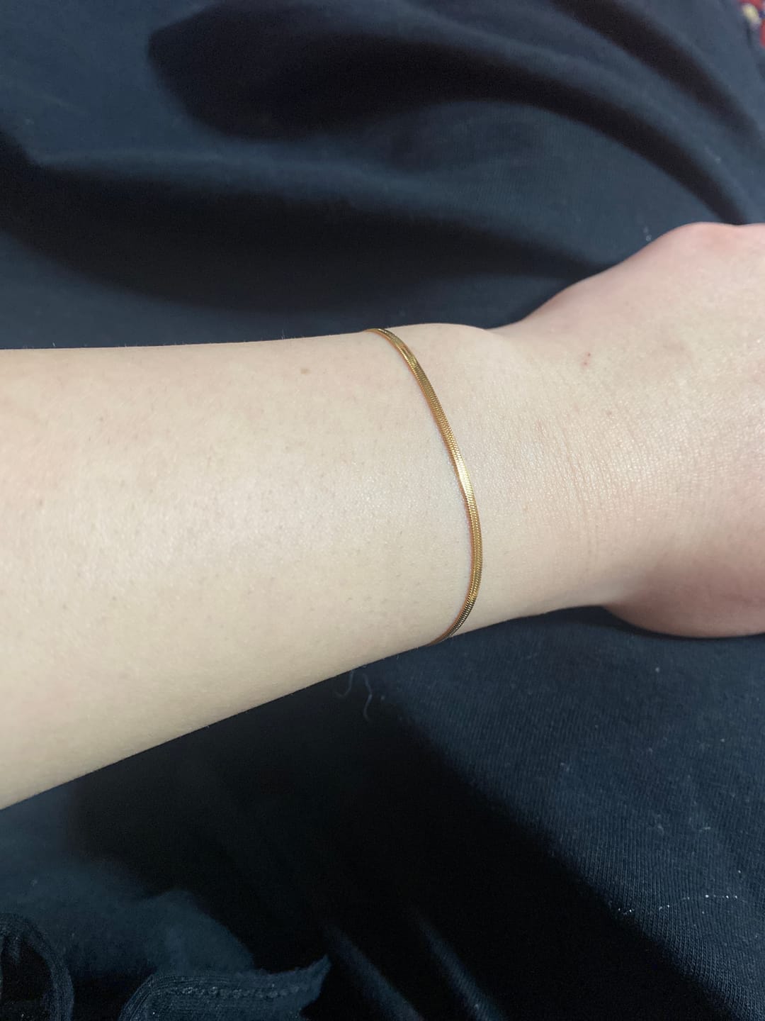 Customer photo review of Snake Skin Armband | 18K vergoldet