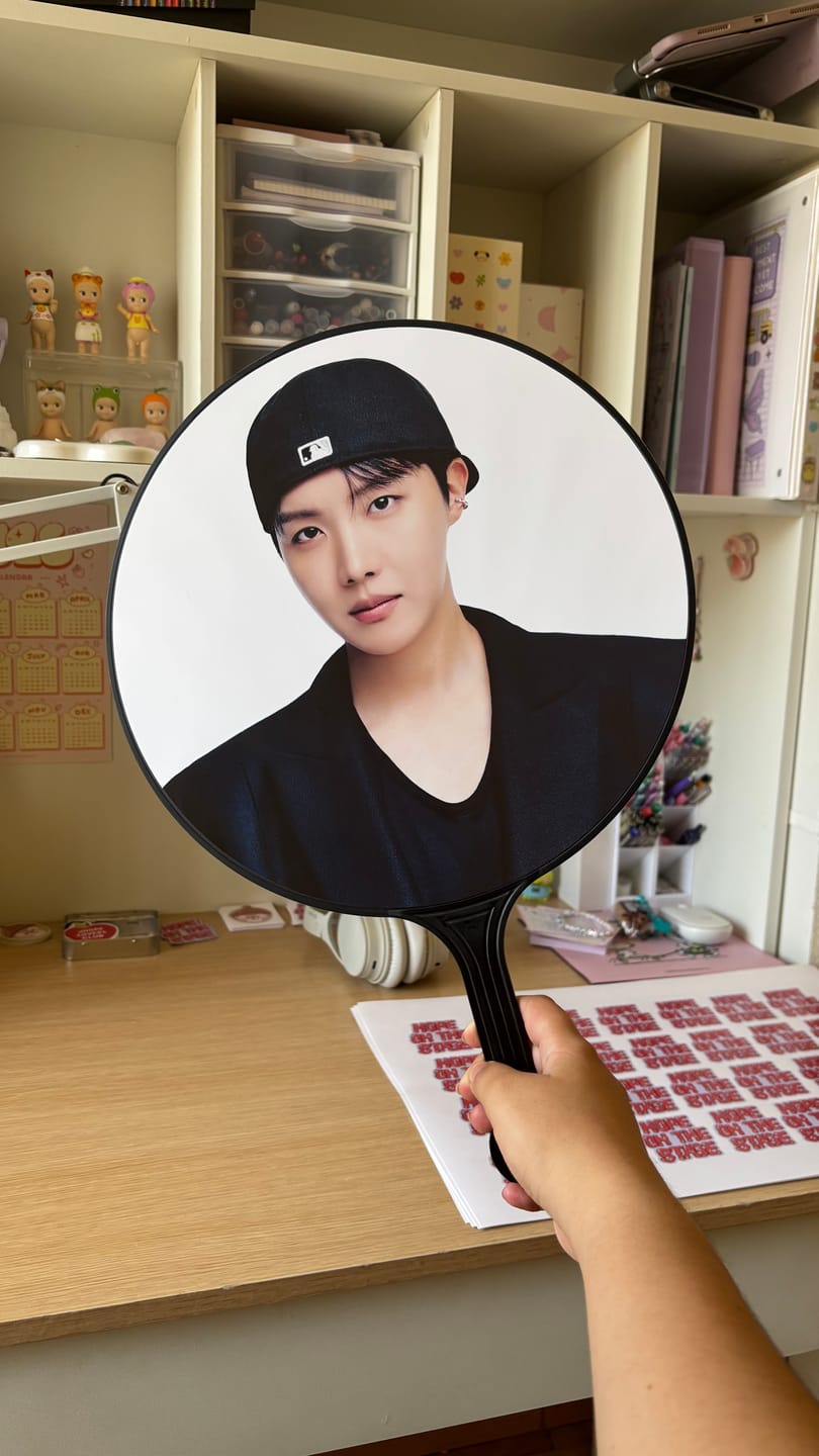 Customer photo review of BTS J-HOPE - HOPE ON THE STAGE OFFICIAL MD IMAGE PICKET