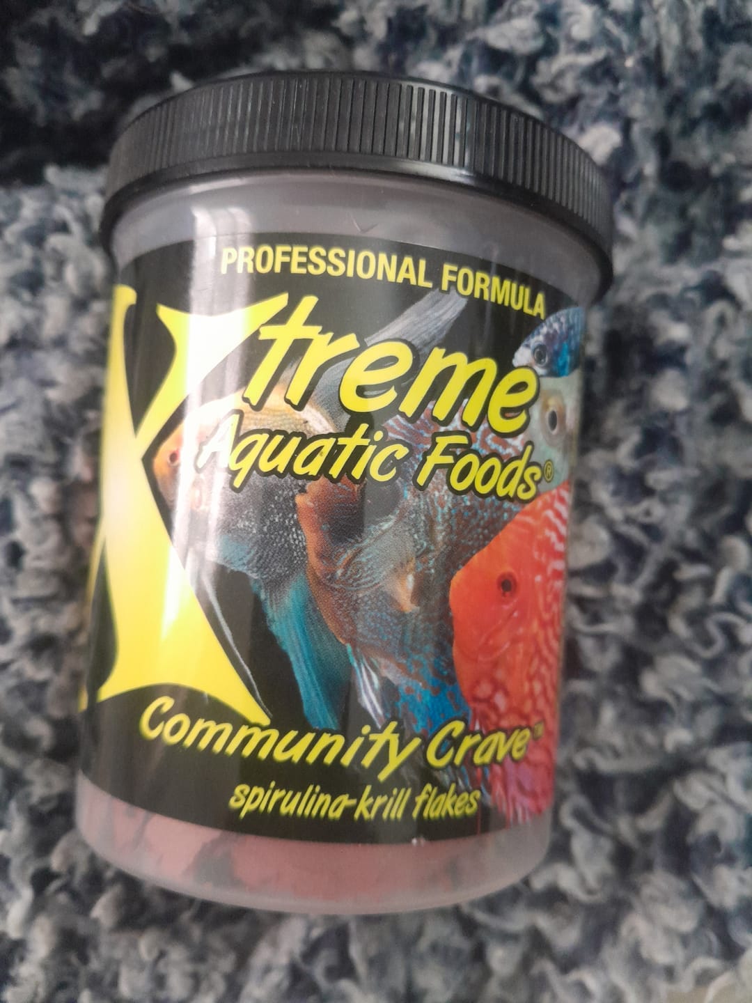 Customer photo review of Xtreme Community Crave Flakes. Krill/Spirulina