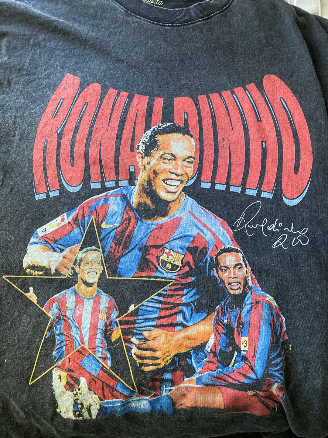 Customer photo review of RONALDINHO BARCA TEE