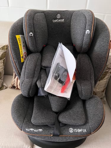 Customer photo review of Silla de Auto Convertible 360° Isofix Supra Gris