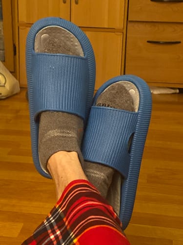 Customer photo review of The Cloudies™ - Men