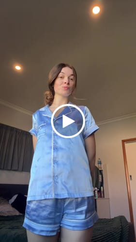 Customer video review of Polly Midi Dress - Wine