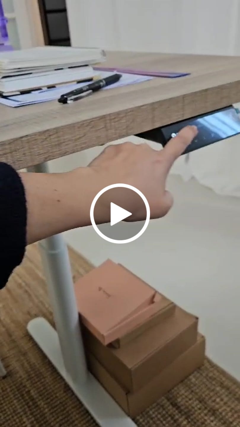 Customer video review of Maidesite TH2 Pro Plus-Marco de Escritorio Eléctrico Elevable en Altura Doble Motor