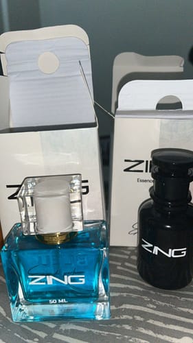 Customer photo review of Bleu De Zing