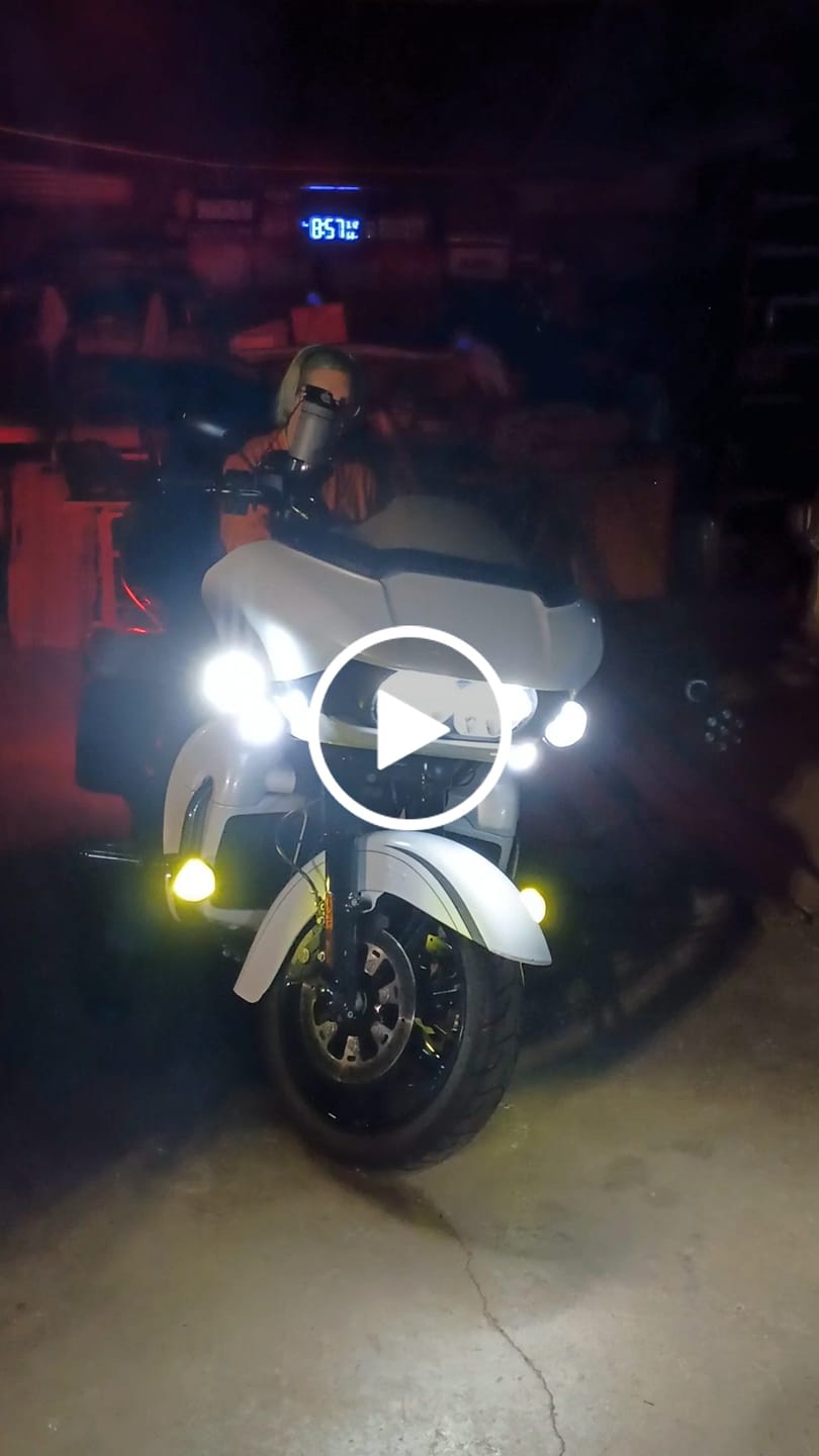 Customer video review of D3 LED Driving Light Pods with DataDim™ Technology