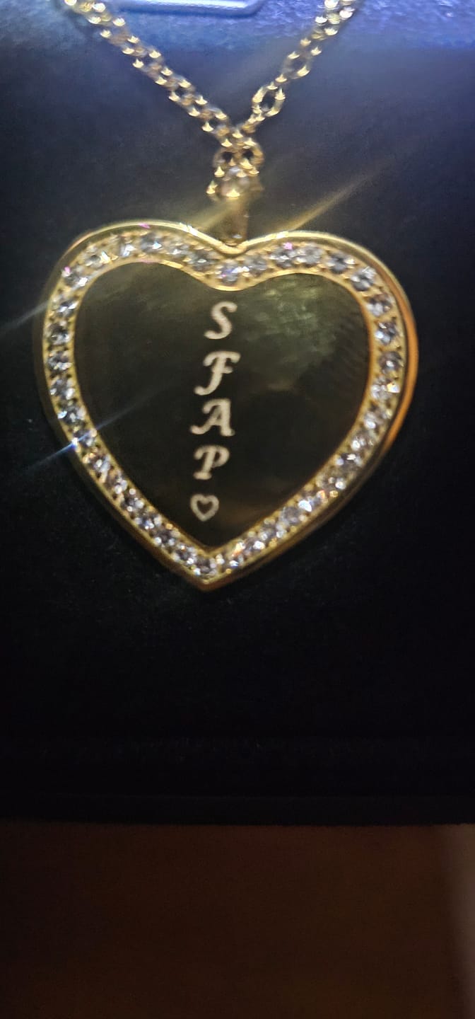 Customer photo review of Nirona | Herzgravur