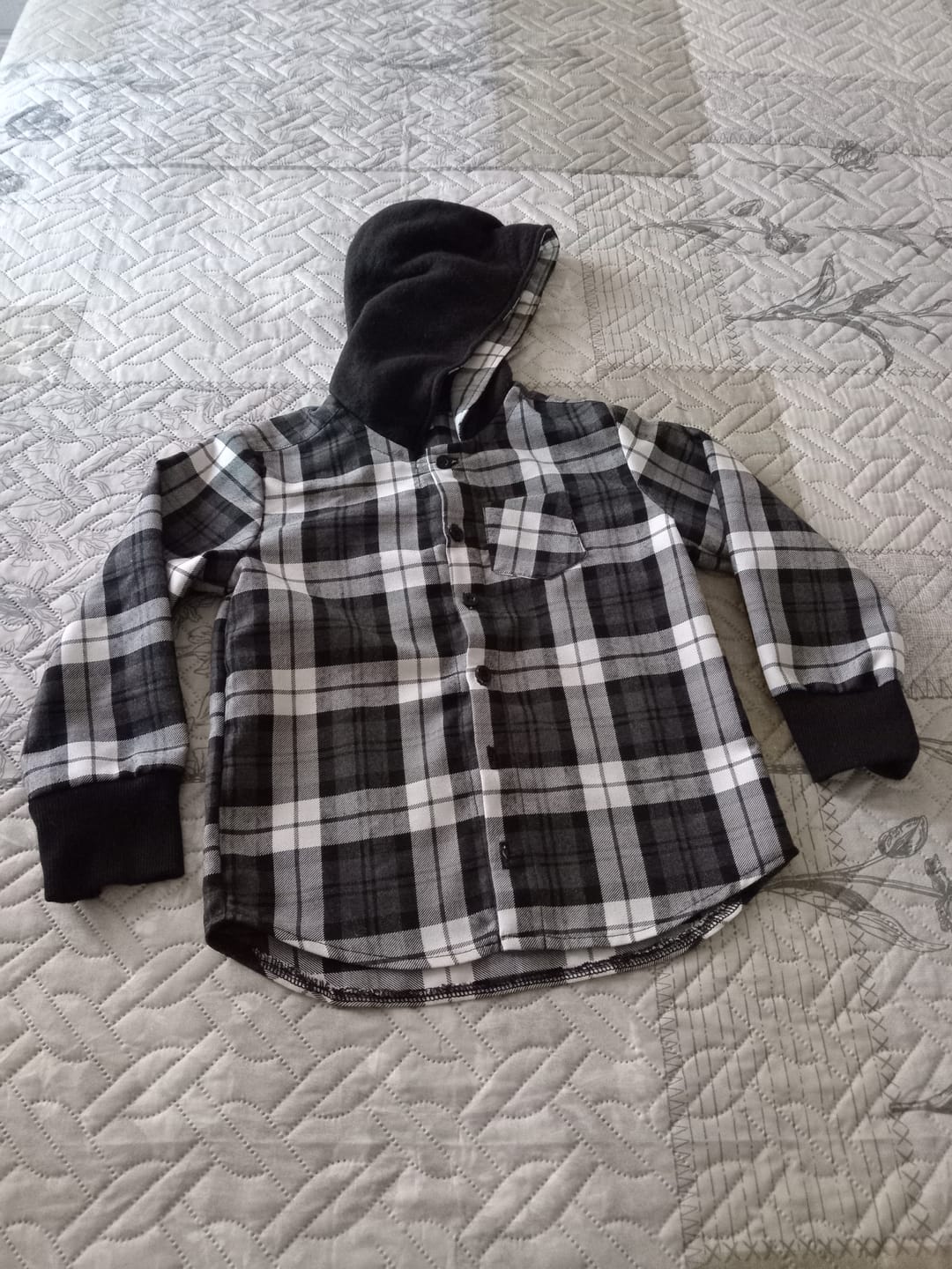 Customer photo review of Thread 5000m Cone Black