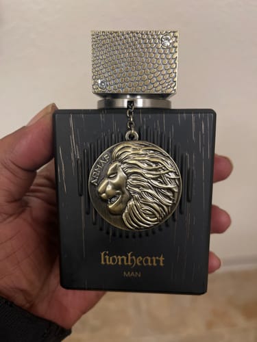 Customer photo review of Armaf Club De Nuit Lionheart Eau de Parfum Spray for Men 3.4 oz