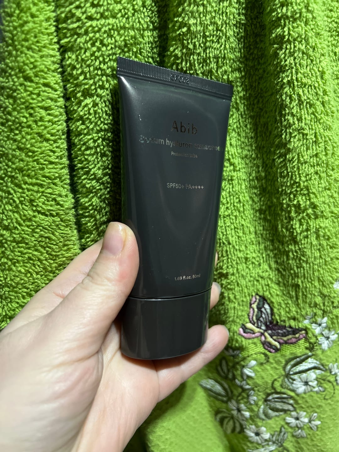 Customer photo review of Nomierinošs saules aizsargkrēms Abib Sedum Hyaluron Sunscreen Protection Tube SPF50+ PA++++