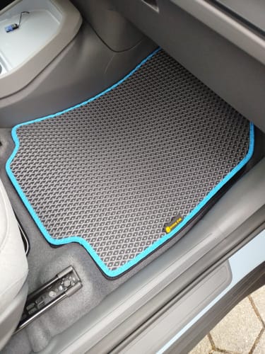 Customer photo review of Auto Fußmatten nach Maß - Komplettset