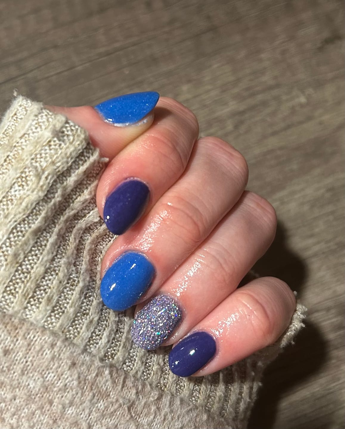 Customer photo review of Sapphire Blue Dipping Powder