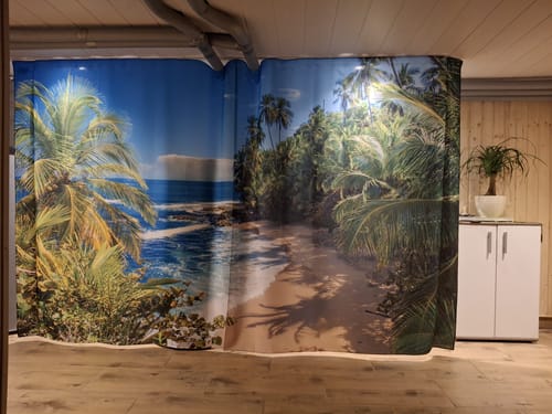 Customer photo review of Fotovorhang "Sonne strahlt durch den Wald"