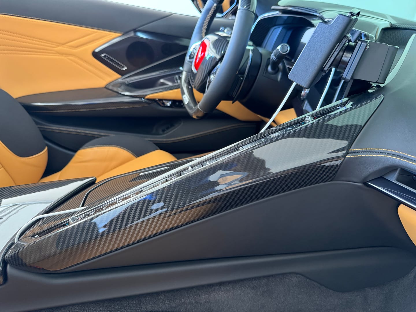 Customer photo review of C8 Corvette Carbon Fiber Upper Right Center Console Cover
